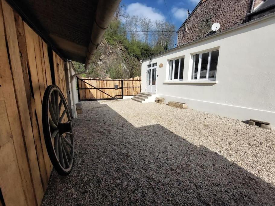 L'Aigrette Moderne, Ensoleille Et Bien Place Thury-Harcourt-le-Hom Exterior foto